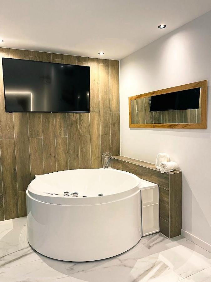Cordoba Boutique Vv Con Jacuzzi Lejlighed Eksteriør billede