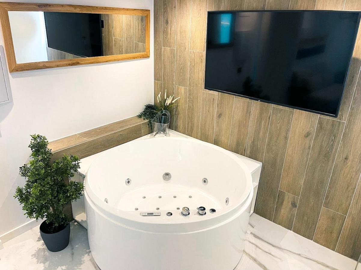 Cordoba Boutique Vv Con Jacuzzi Lejlighed Eksteriør billede